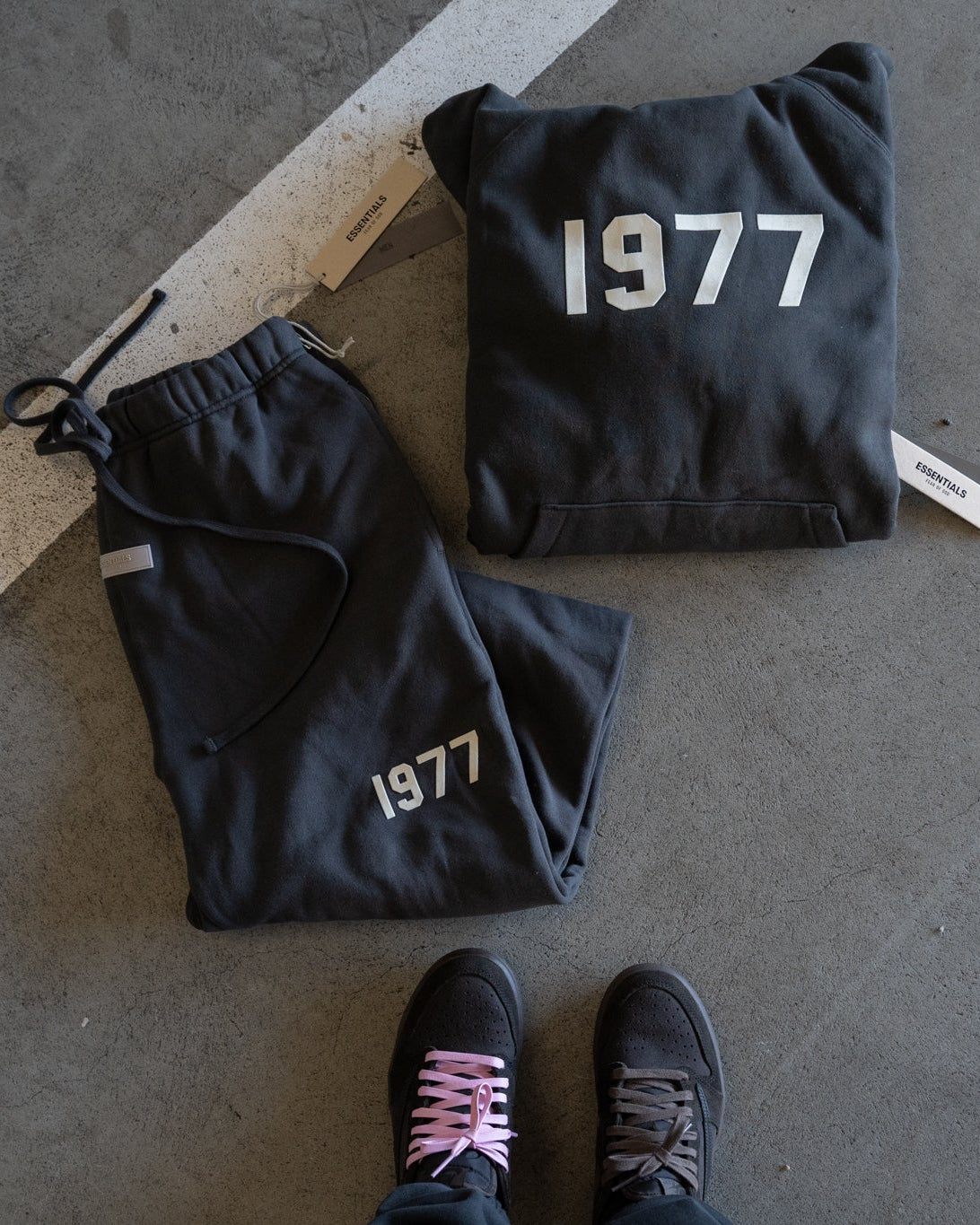 Fear of God Essentials 1977 Iron Black Full set