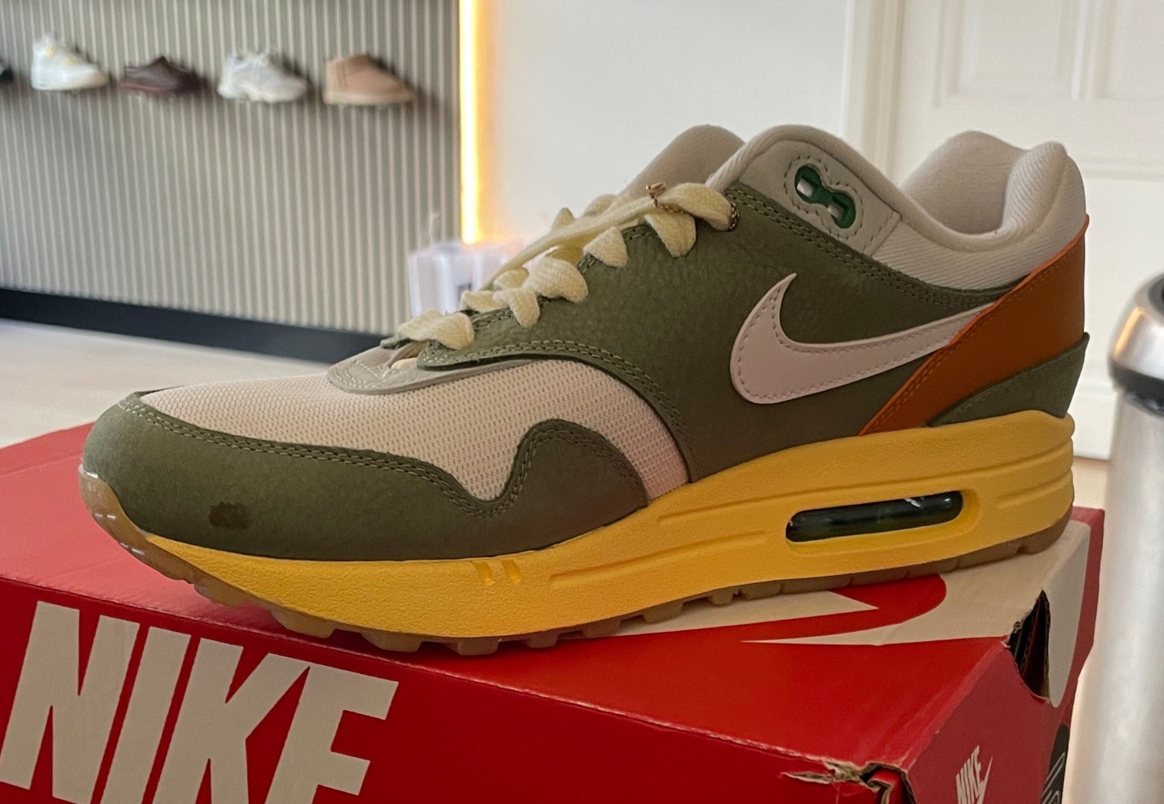 Nike Air Max 1 „Design by Japan“ (W) (Factory glue spot)