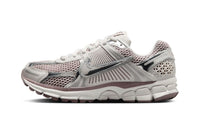 Nike Zoom Vomero 5  Vast Grey