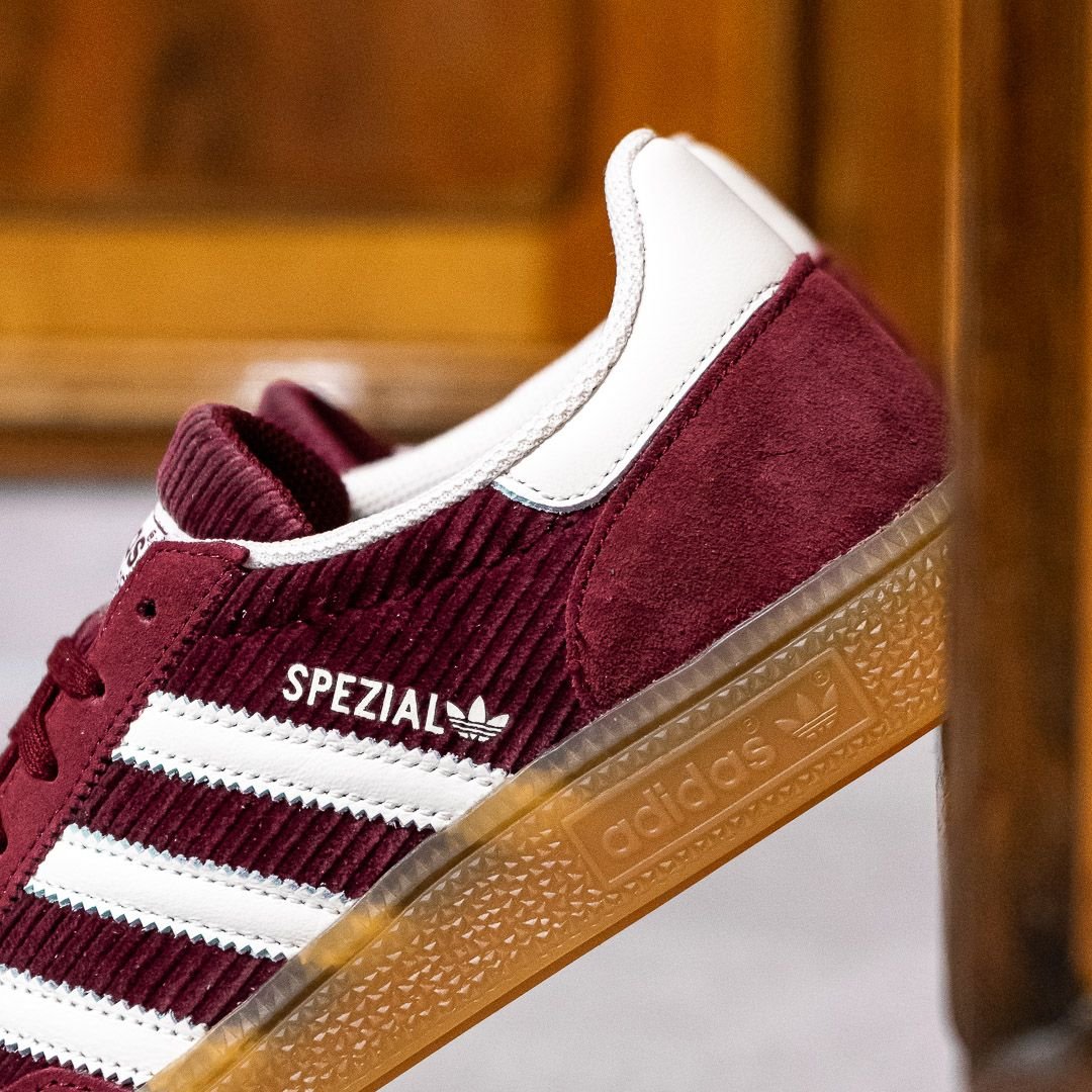 Ad*s handball spezial shadow red (women