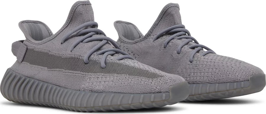 Ad*s yeezy boost 350 v2 steel grey