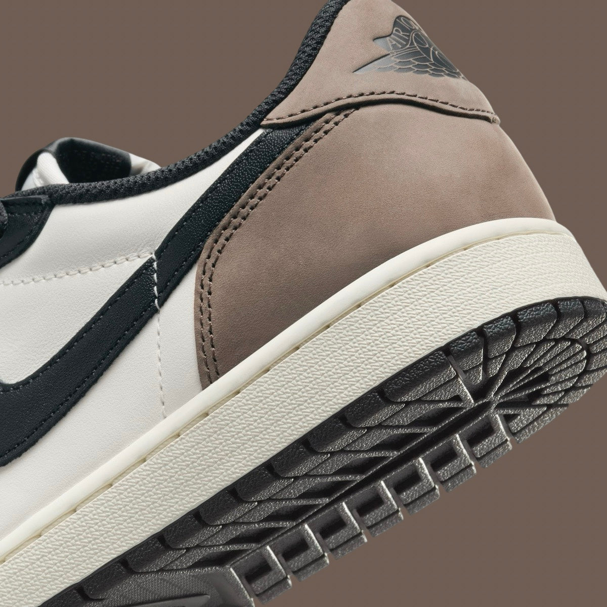 Air Jordan 1 Low OG 'Mocha' - Sneakerhype