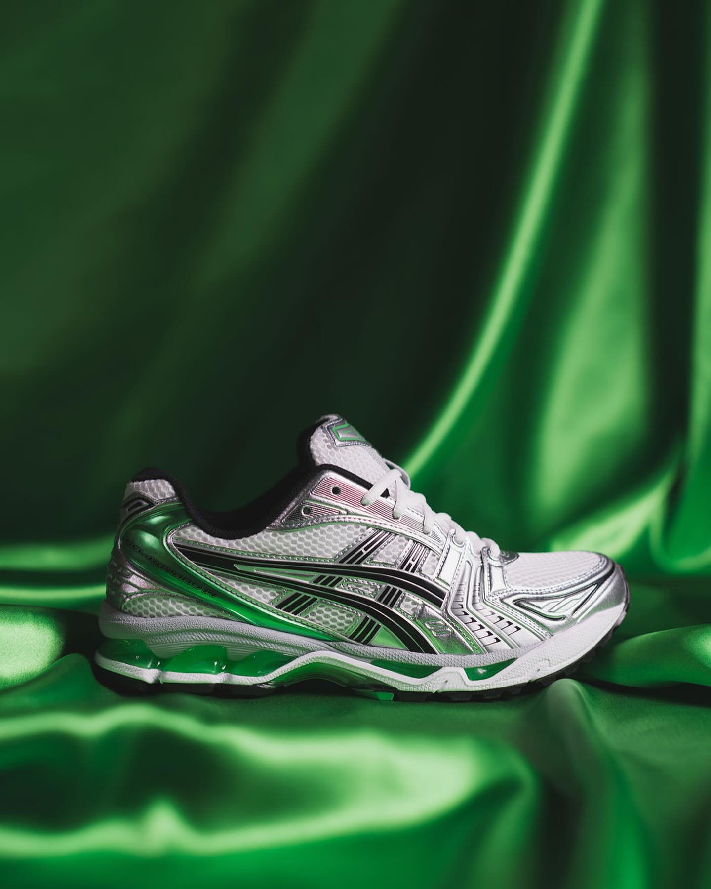 Asics gel kayano white on sale