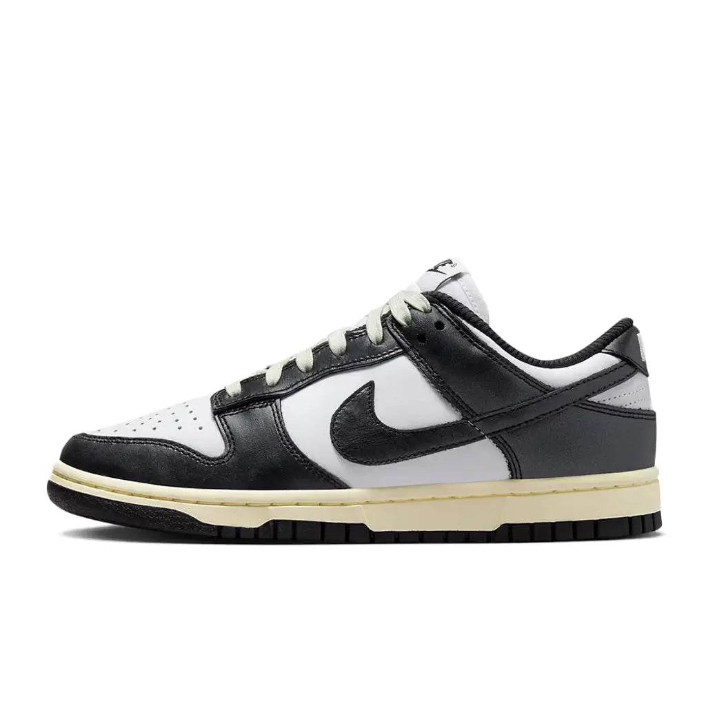 Nike Dunk Low Vintage Panda (W)