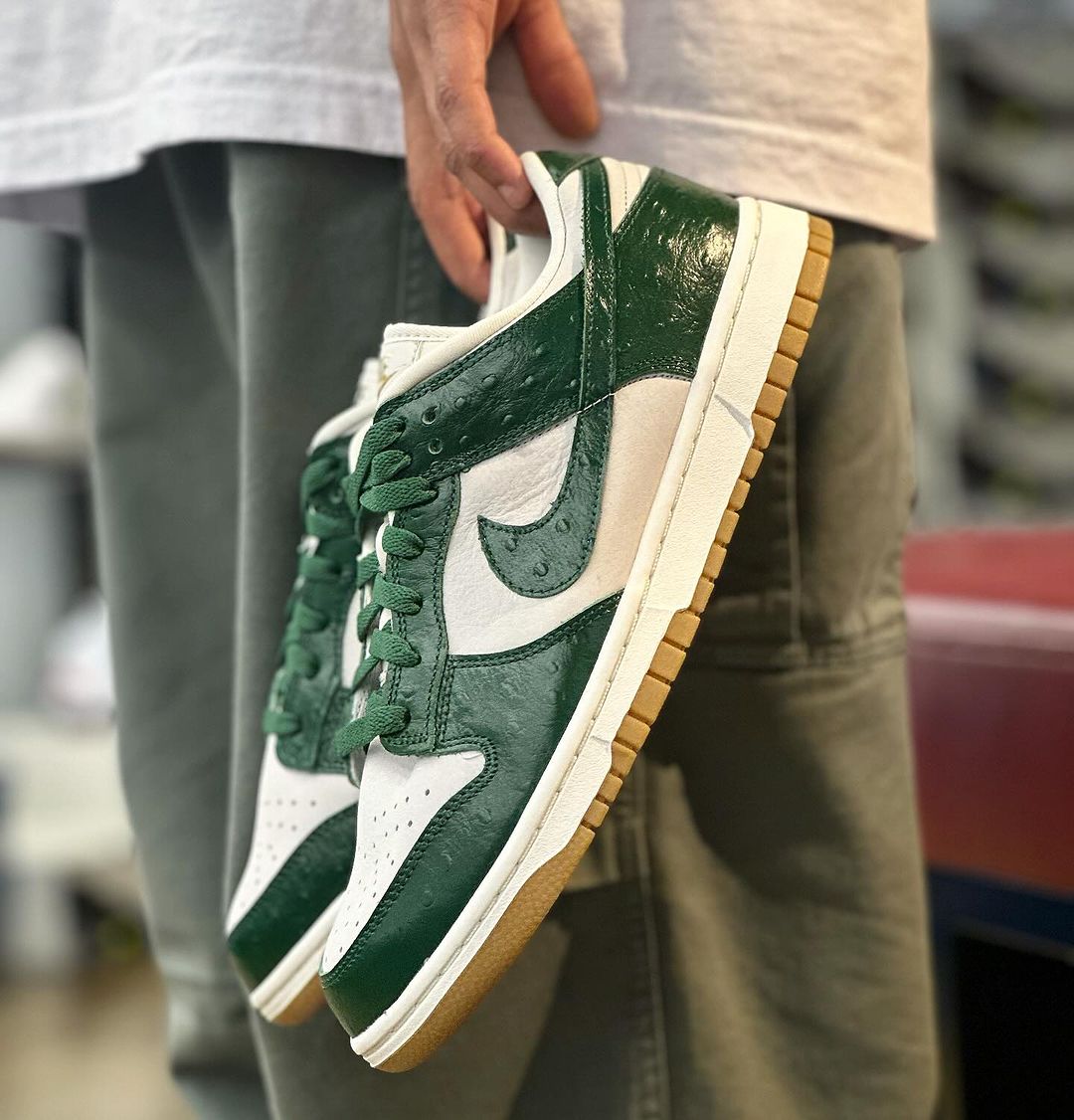 Nike Dunk Low LX Gorge Green Wmns