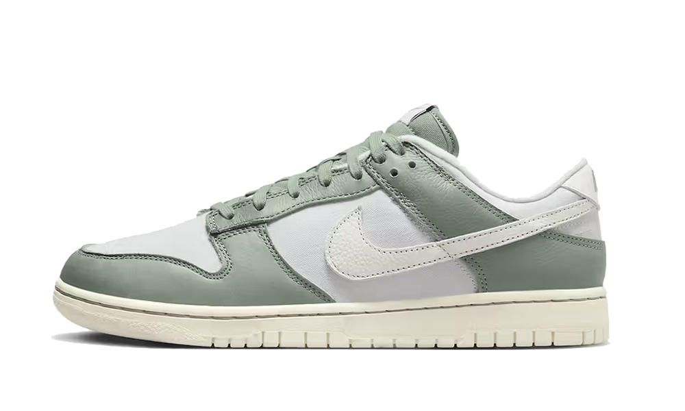 Nike Dunk Low ''Mica Green''