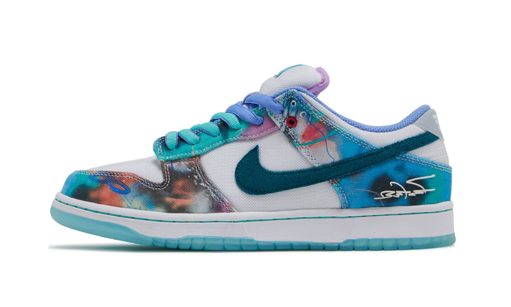 Nike SB Dunk Low Futura Laboratories Bleached Aqua