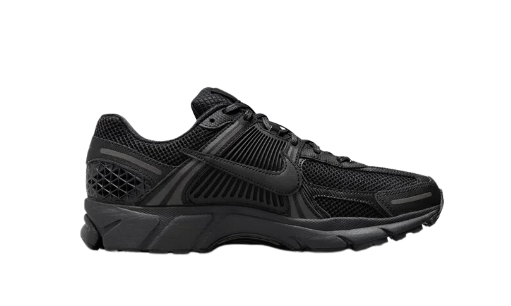 Nike Zoom Vomero 5 Triple Black (2023) - Sneakerhype