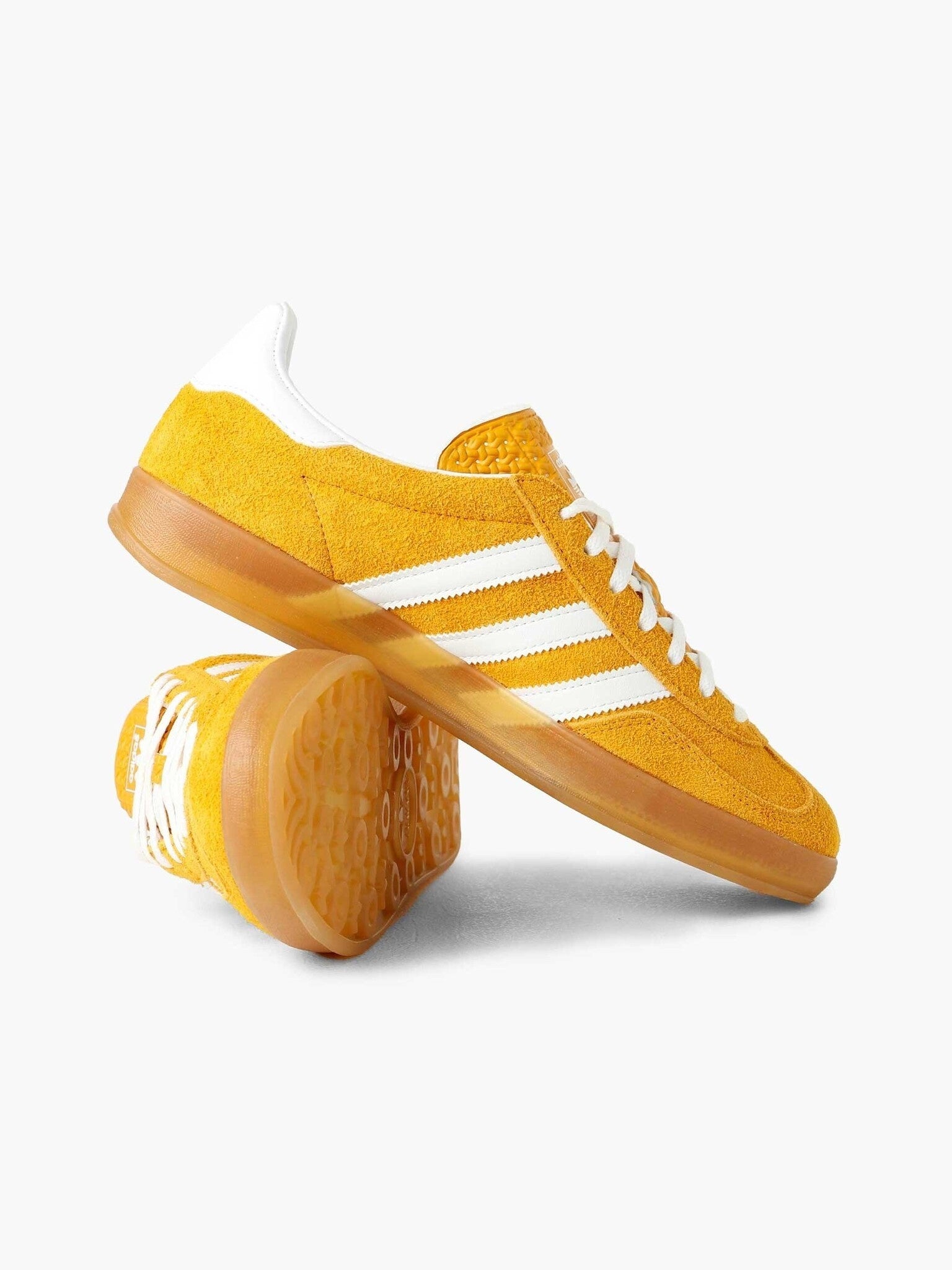 Ad*s gazelle indoor orange peel 