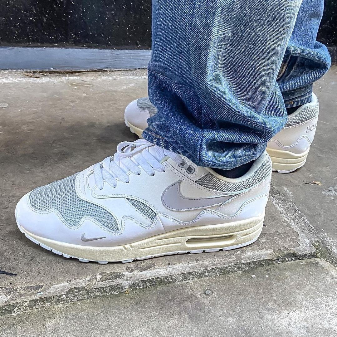 Air Max 1 x Patta 'White Silver' - Sneakerhype