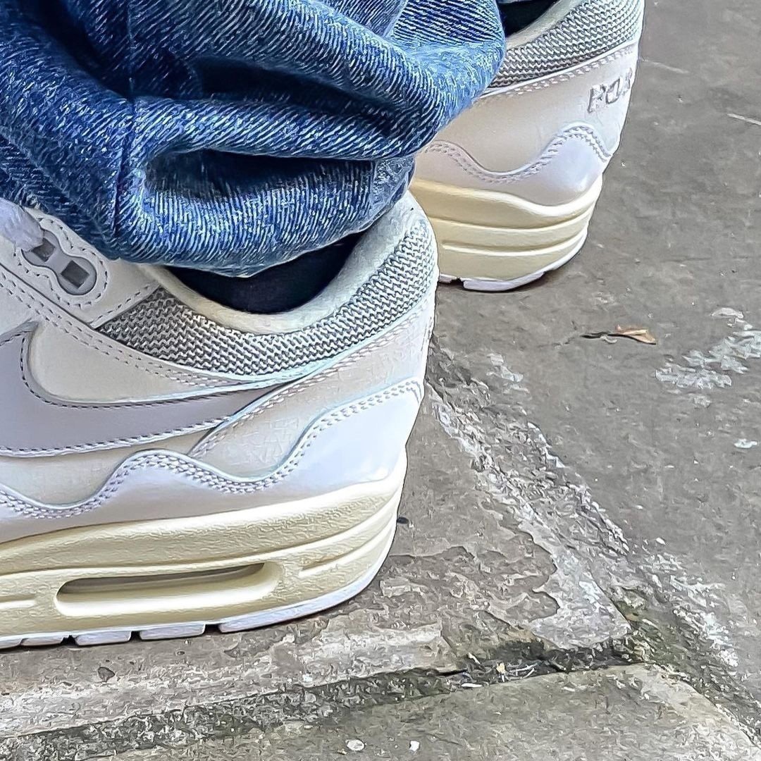 Air Max 1 x Patta White Silver