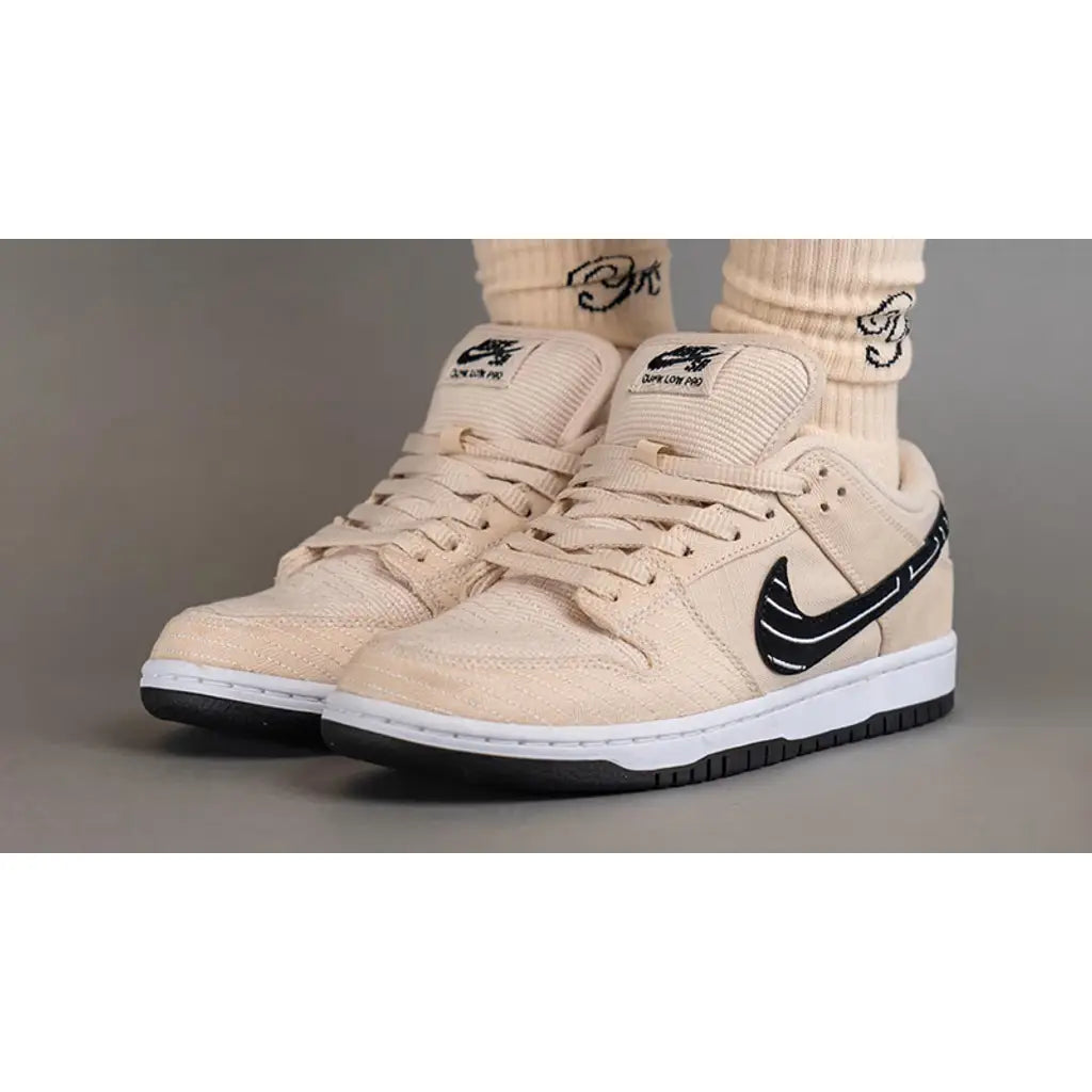 Nike SB Dunk Low Albino & Preto