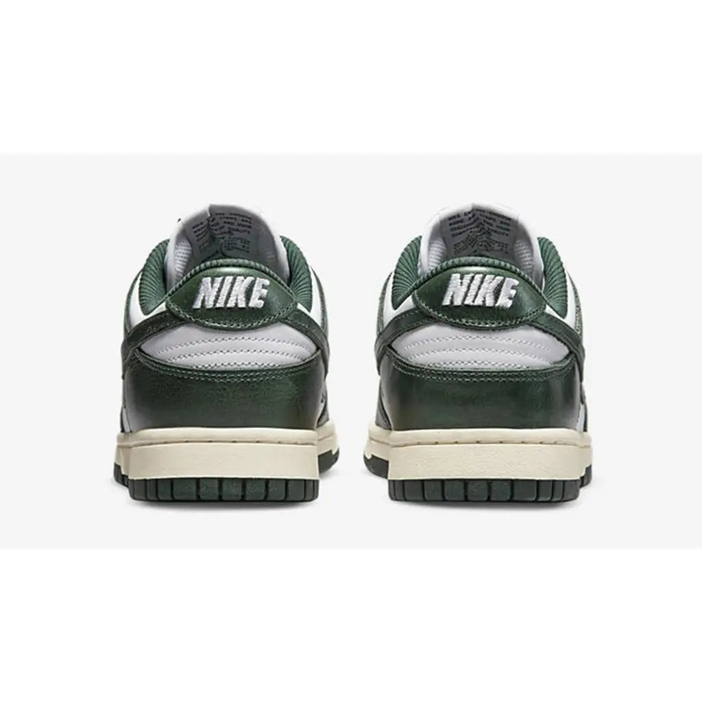 Nike Dunk Low Vintage Green (W)