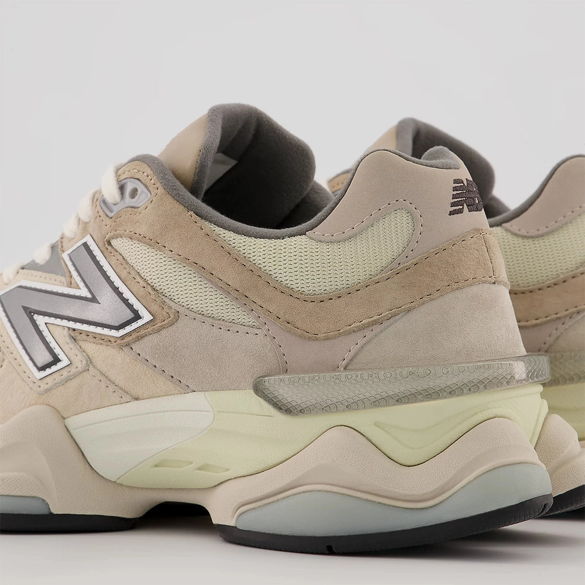 New Balance 9060 Sea Salt Black