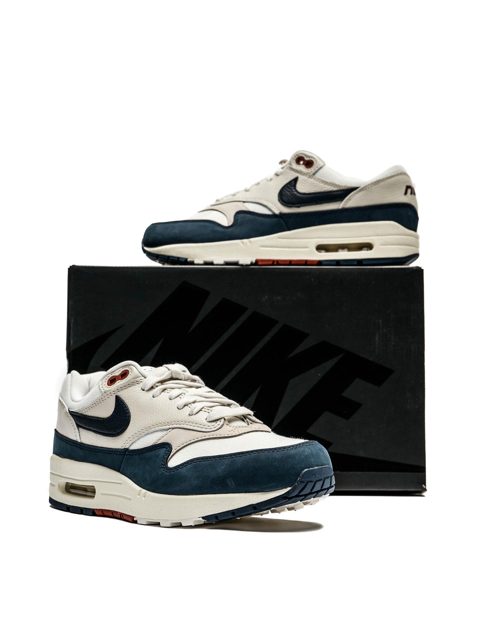 Nike Air Max 1 Obsidian Rugged LX (W)