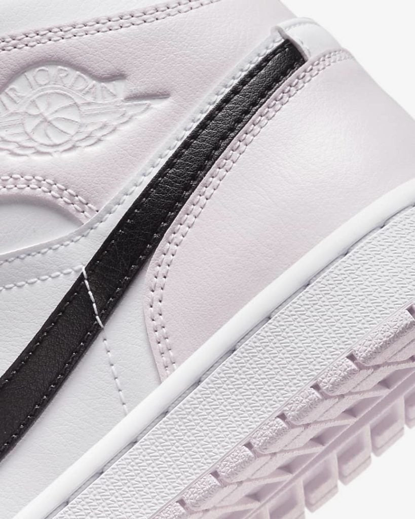 Air Jordan 1 Mid 'Barely Rose'