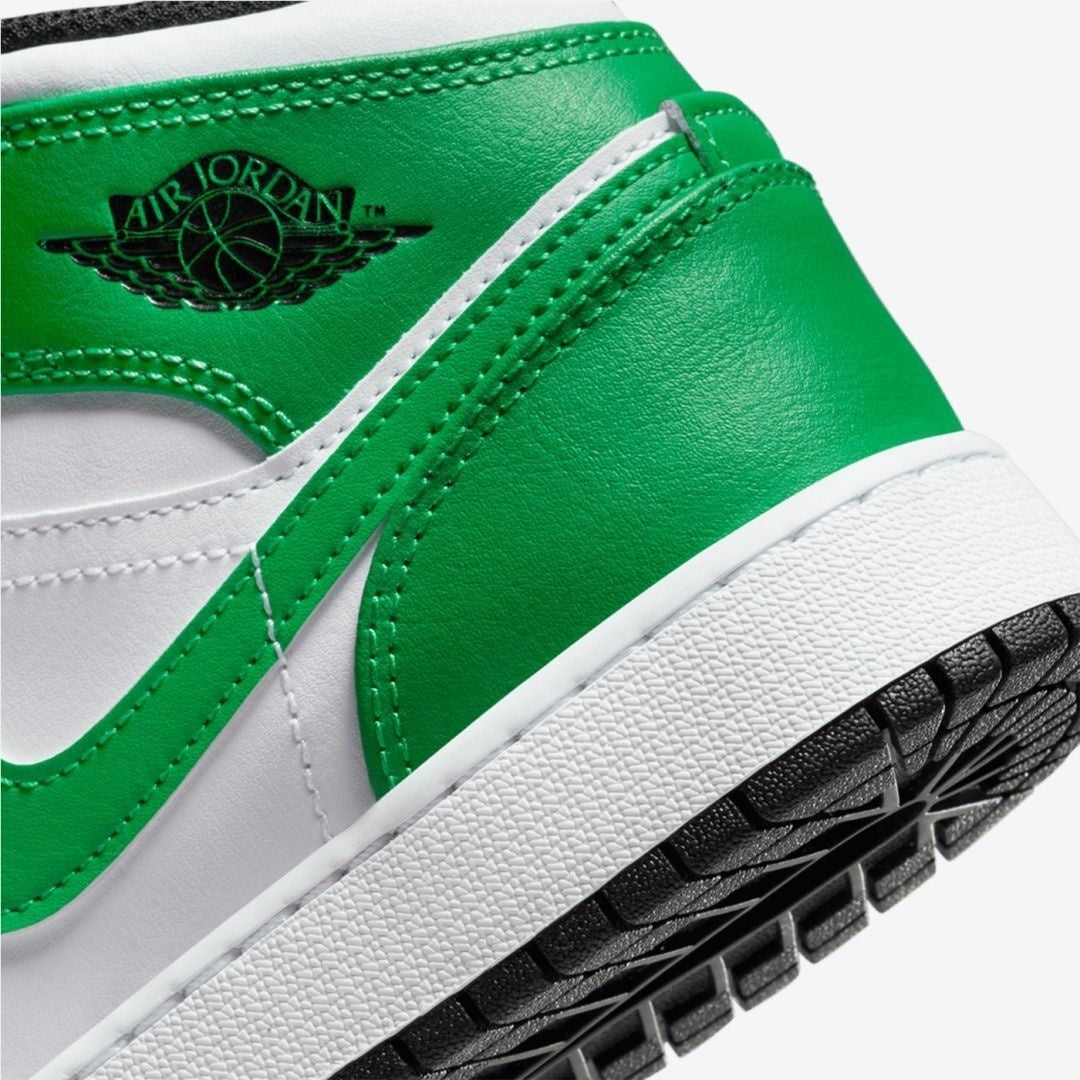 Jordan 1 Mid GS 'Lucky Green' - Sneakerhype