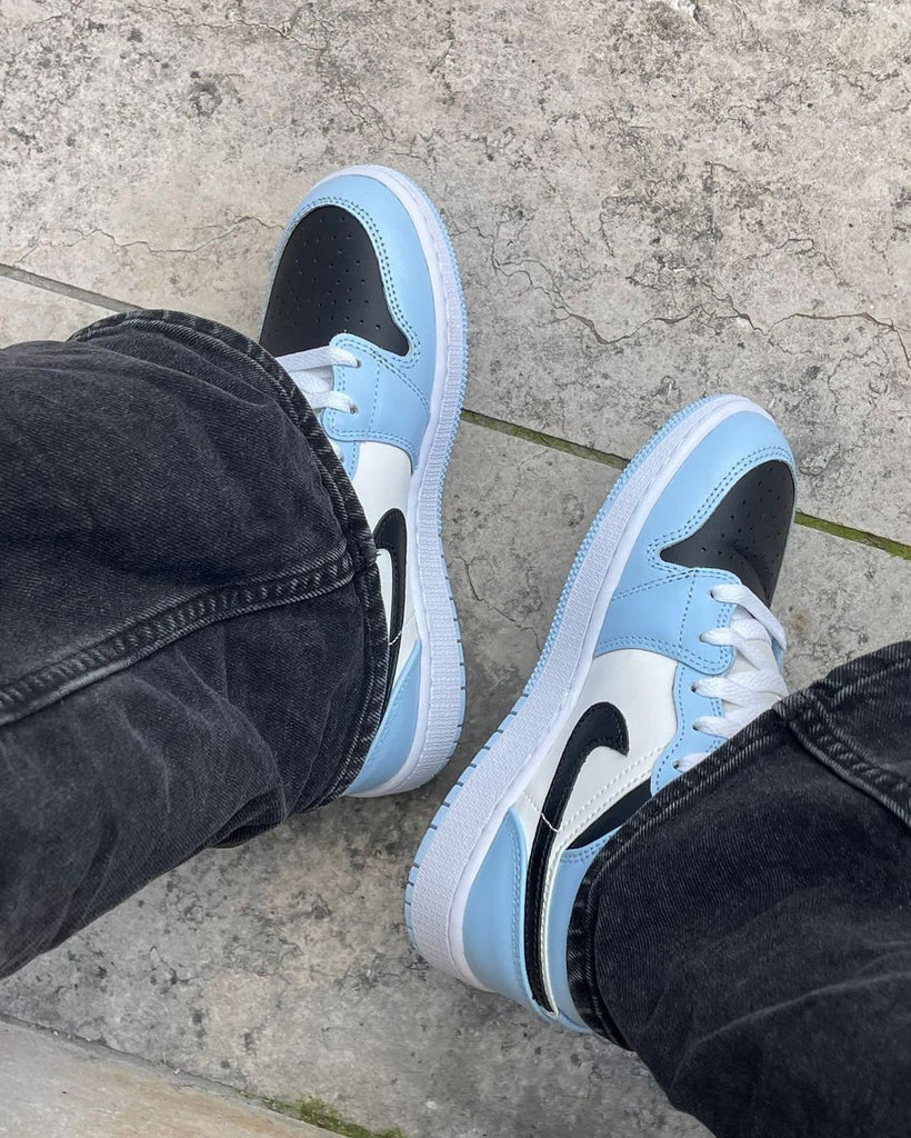 Jordan 1 Mid 'Ice Blue' (GS) - Sneakerhype