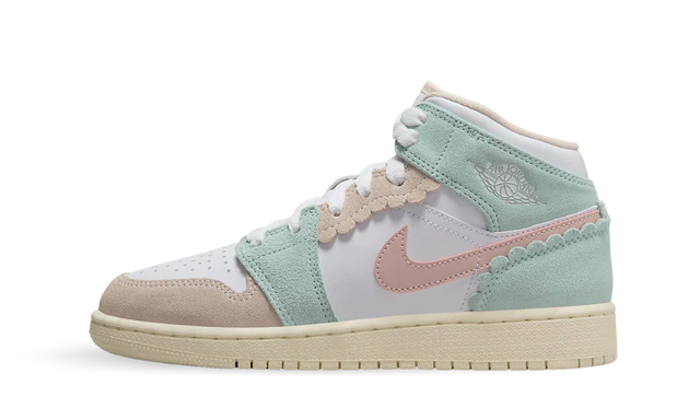 Jordan 1 Mid SE Pink Oxford (GS)