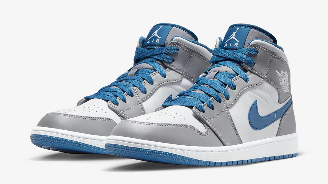 Jordan 1 Mid 'True Blue' - Sneakerhype