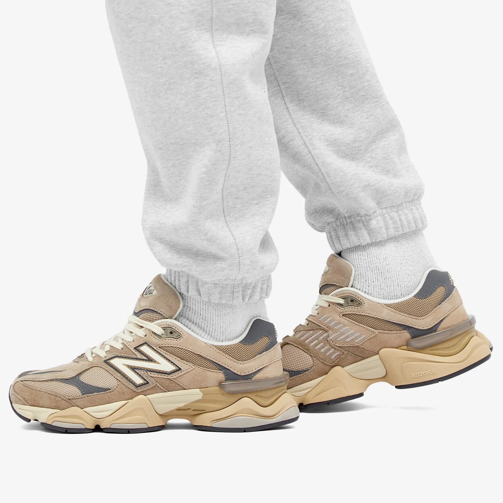 New Balance 9060 Driftwood Castlerock