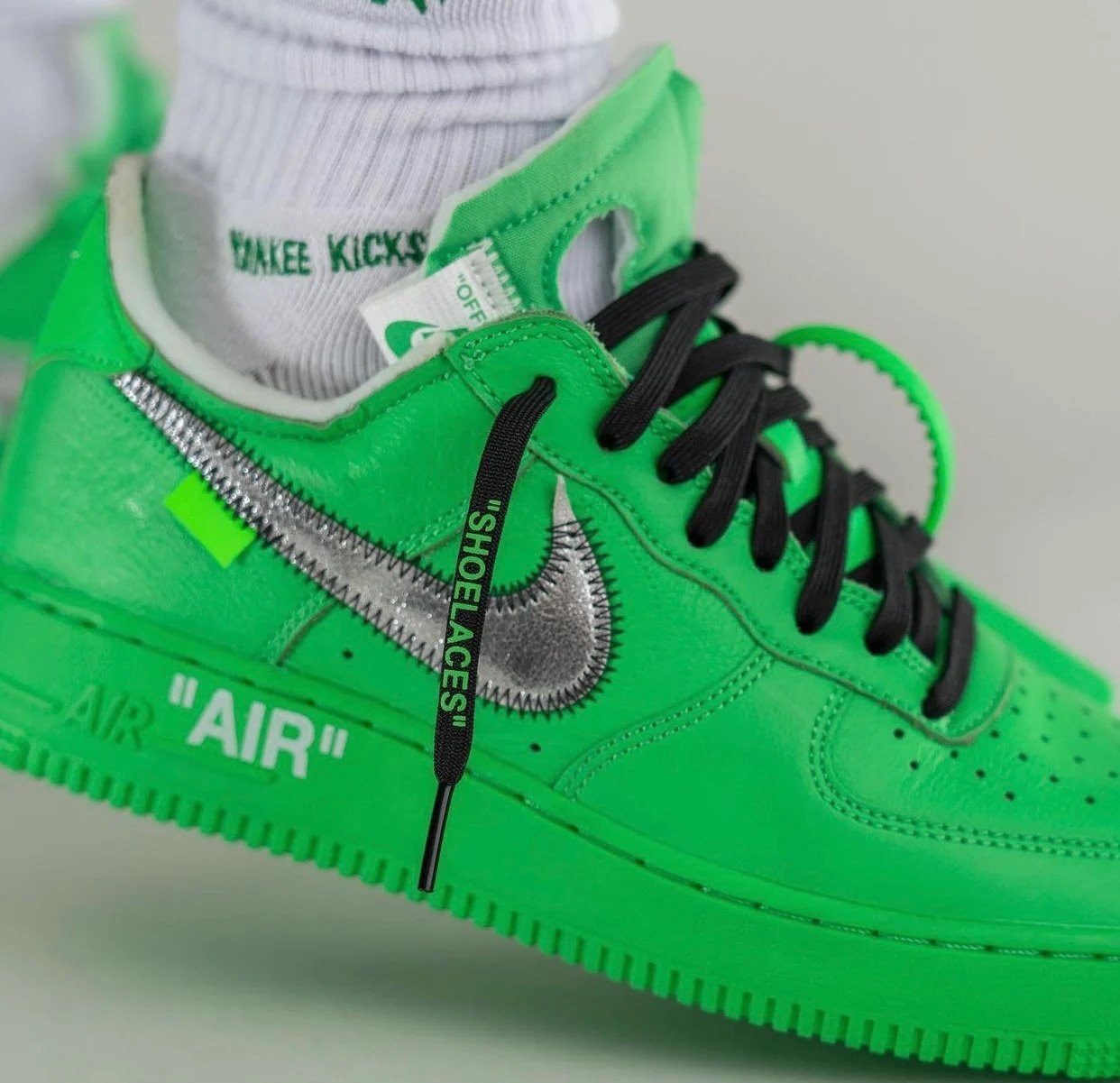 Off white x nike air force 1 low best sale