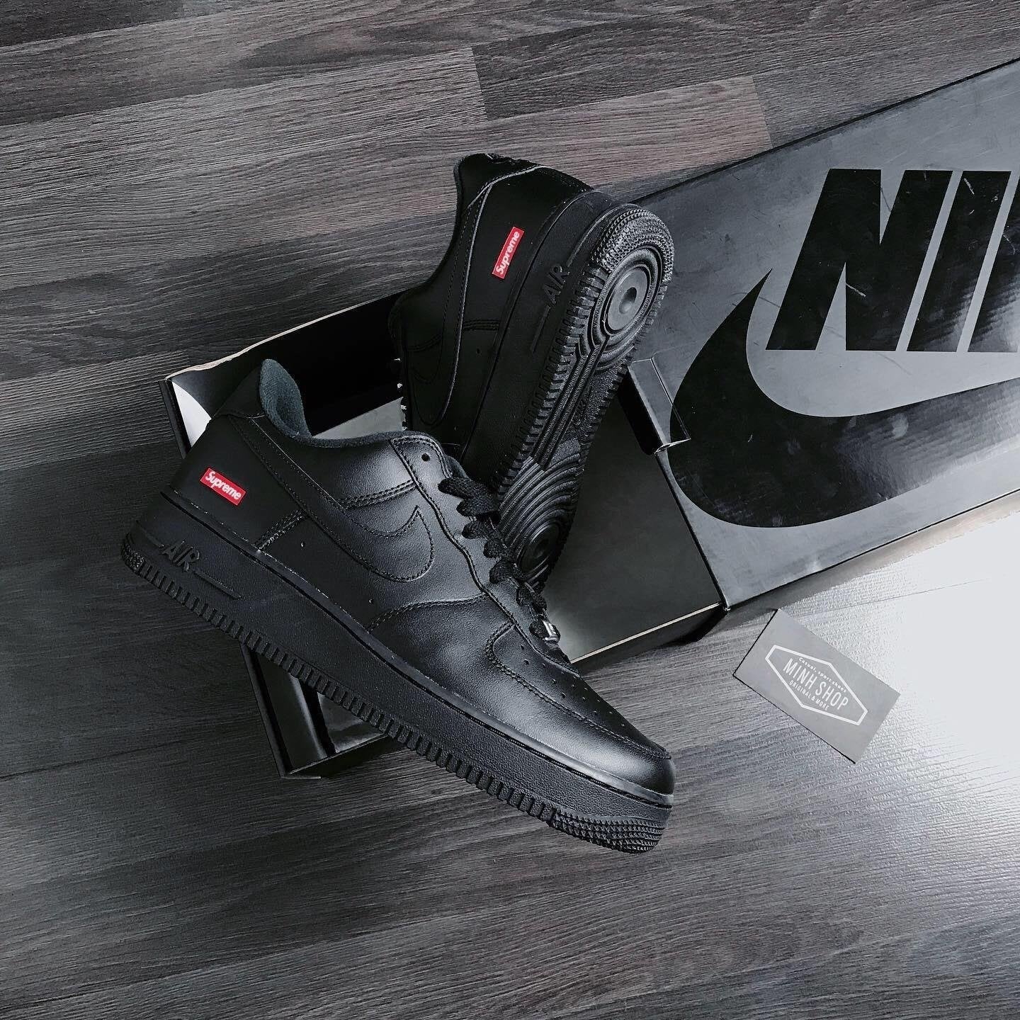 Black nike supreme shoes online