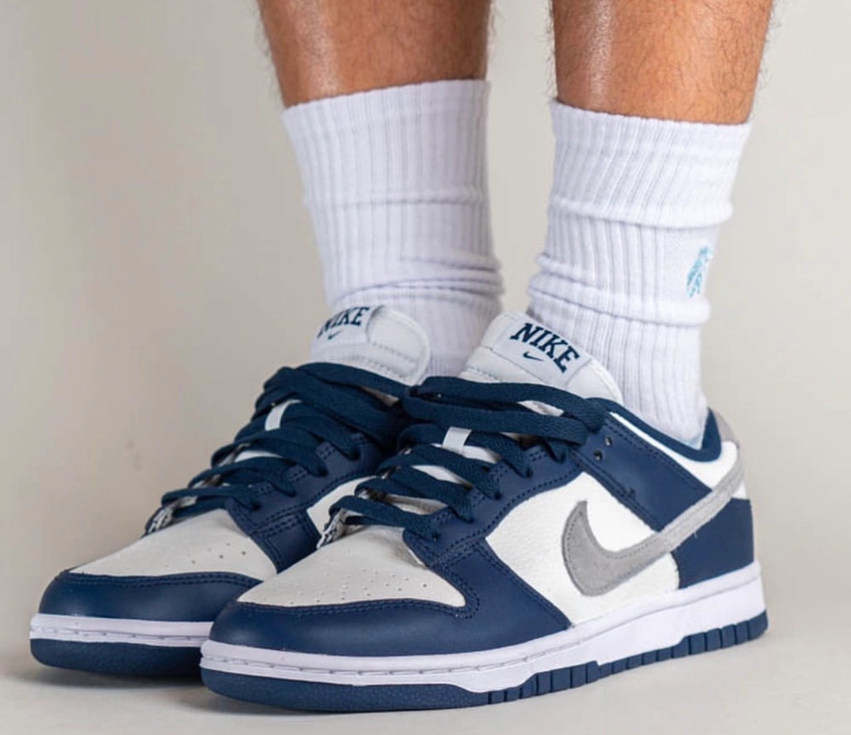 Navy and white nikes hotsell