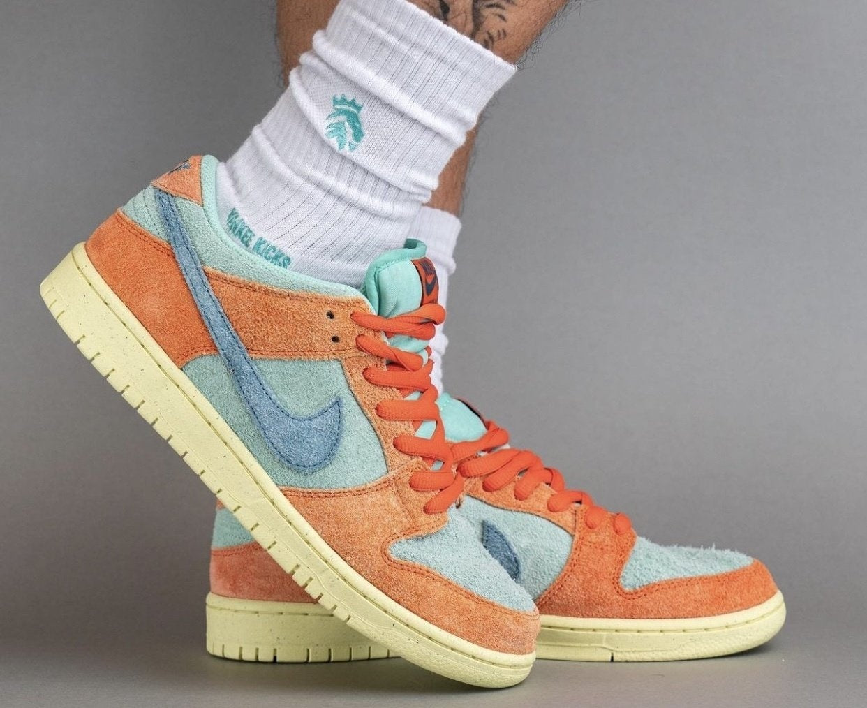 Nike SB Dunk Low Noise Aqua