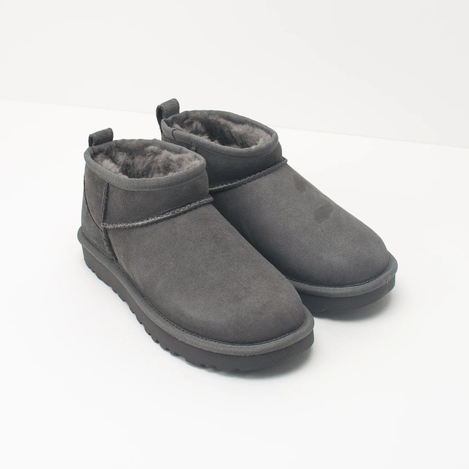 Ugg classic mini gris shops