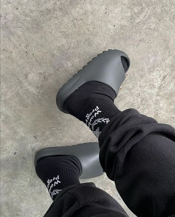 Yeezy Slide Onyx